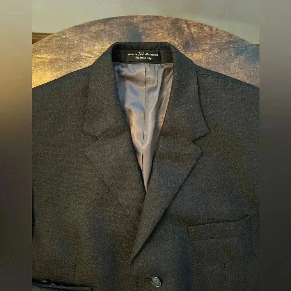 Andrew Fezza New York | wool & cashmere men’s jacket. Size: 44